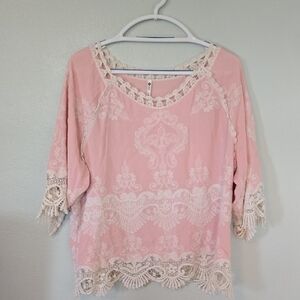Leo & Nicole | Pink Lace Embroidered Top Size PXL